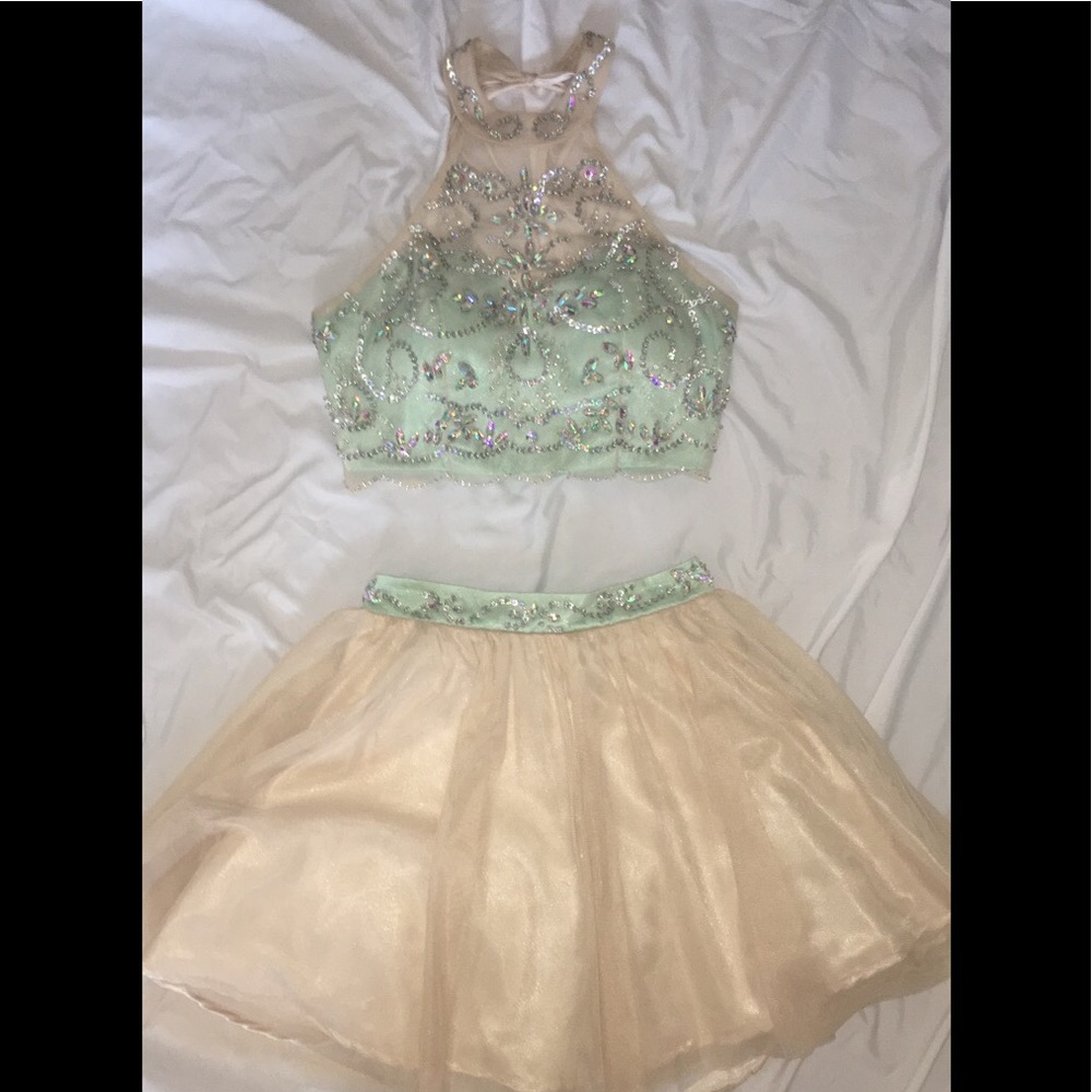 Prom dress